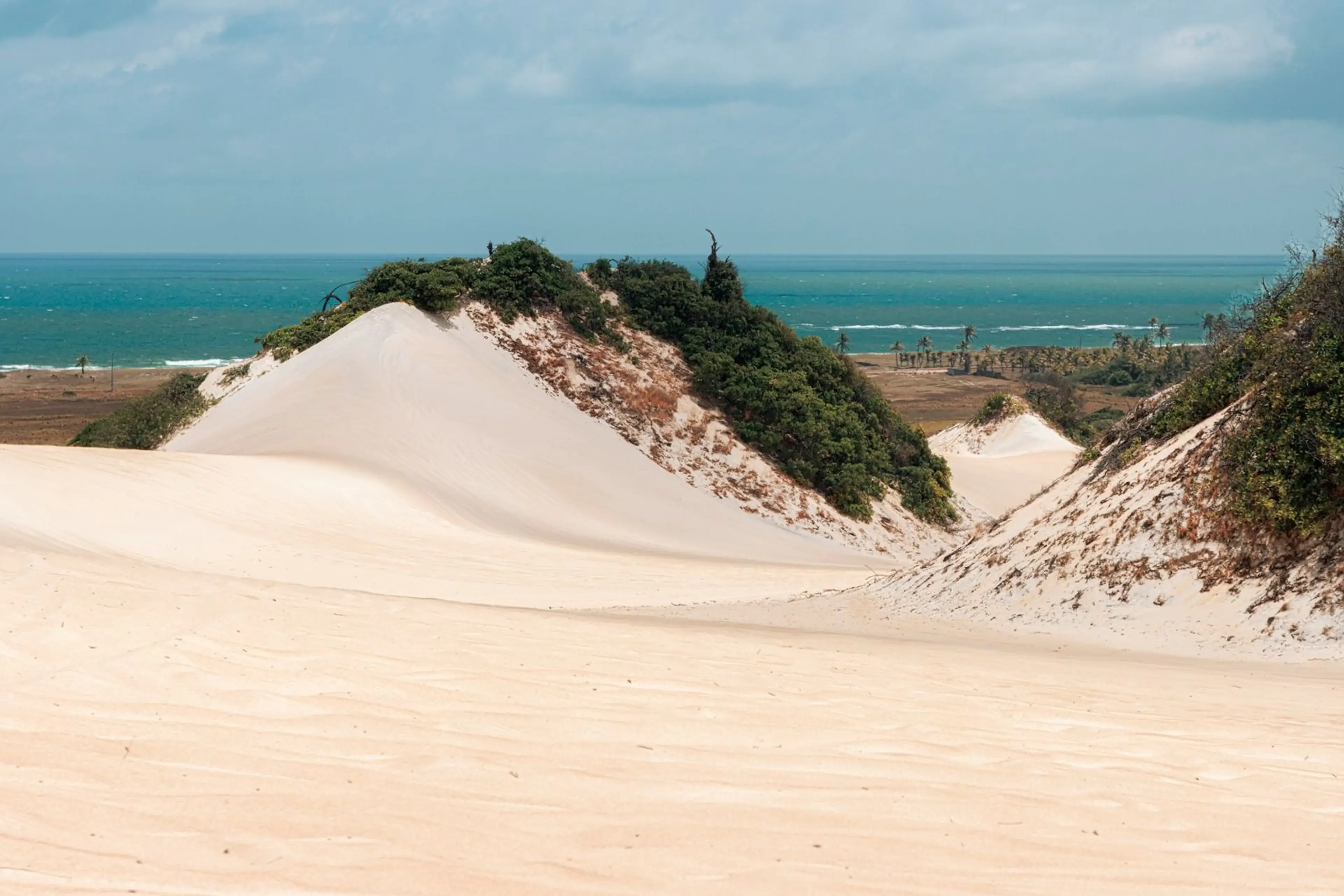 Passeio de buggy pelas dunas do litoral do Rio Grande do Norte